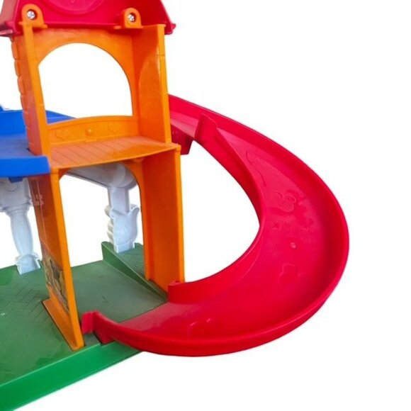 Fisher Price Little People Magic of Disney Day at Disney Castle Playset - Picture 7 of 9